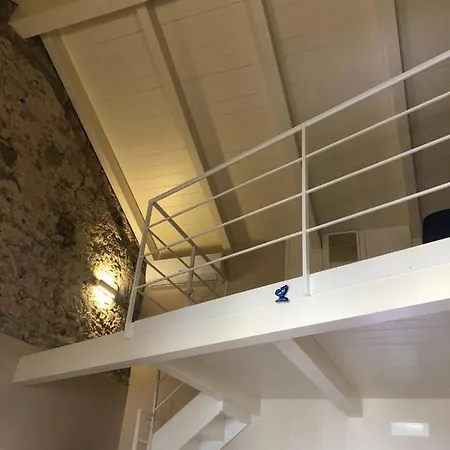 Ruicella Loft Apartment